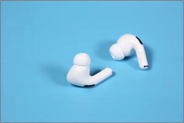 6378251709228515639987518